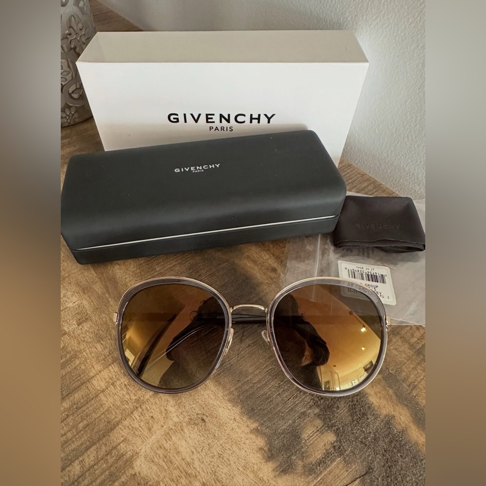 Givenchy 70’s Style Oversized Sunglasses